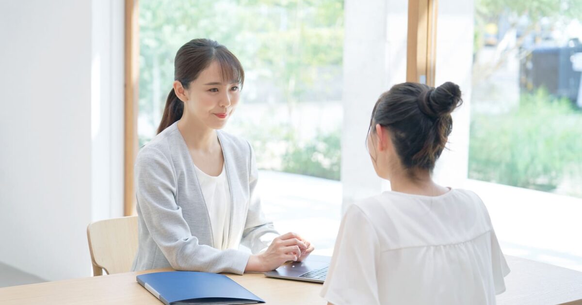【具体例あり】CBTとは?認知行動療法の定義とセルフでできる4つの方法も紹介