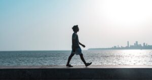 うつ病改善に効果的な運動療法の様子